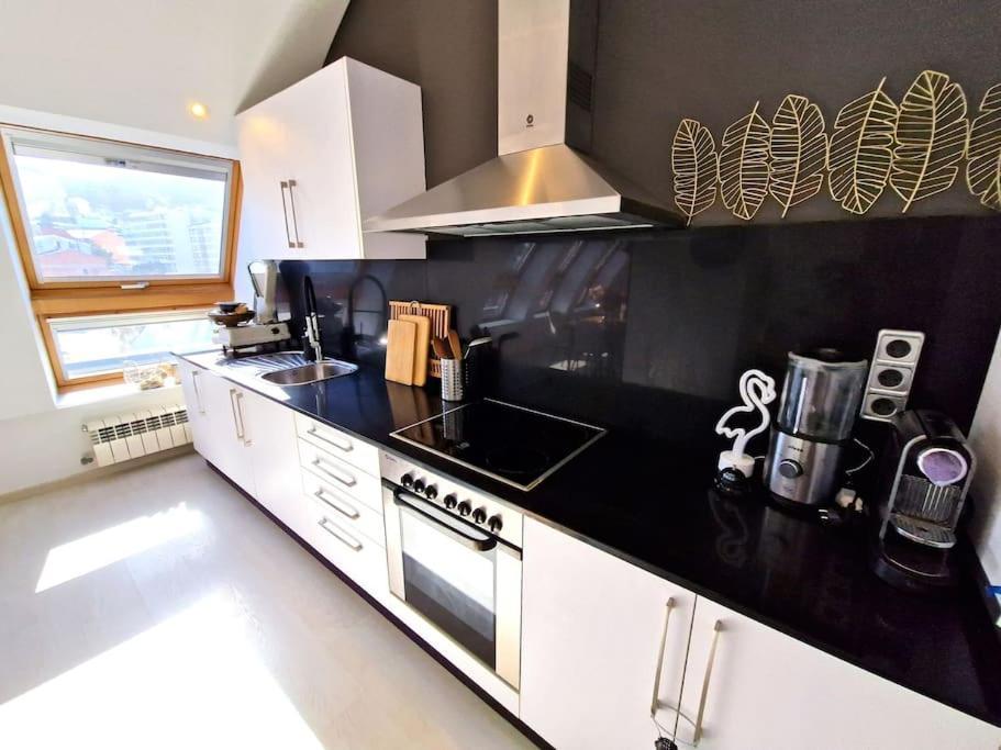 Apartamento Deluxe Vistas Al Mar Burela Bagian luar foto